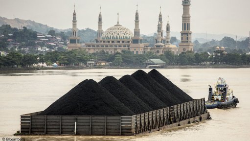 Solar needs to dethrone coal to meet Indonesia goals, study says