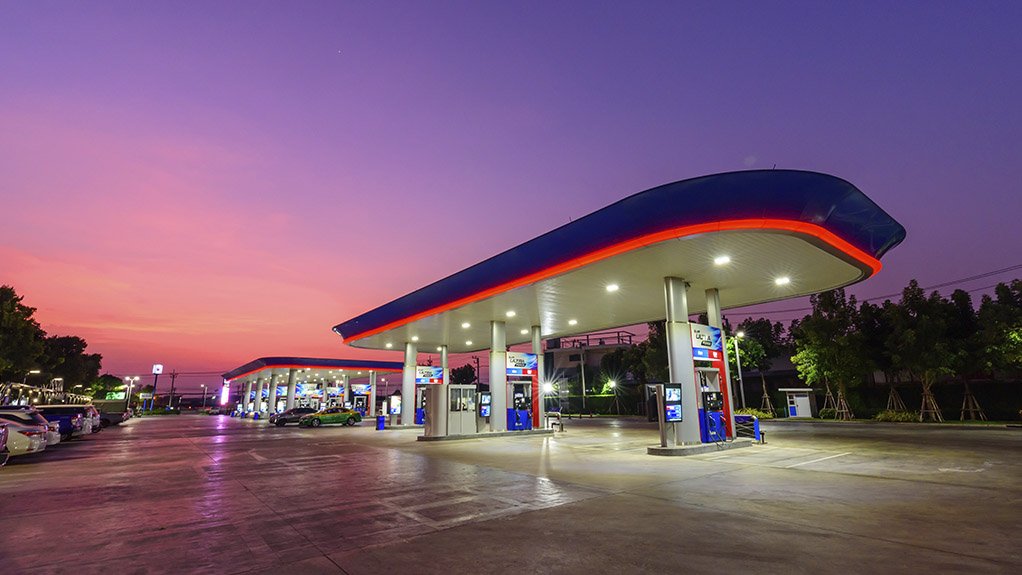 An image of a petrol station 