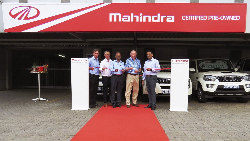 Image of the opening of a Mahindra pre-owned vehicle franchise