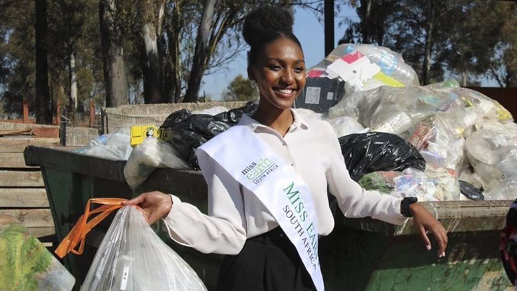 Miss Earth SA Nompumelelo Maduna and her #WasteStopsWithMe awareness campaign