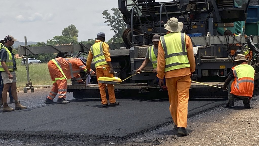 An image of the demonstration project evaluating the feasibility of using waste plastic in road construction 