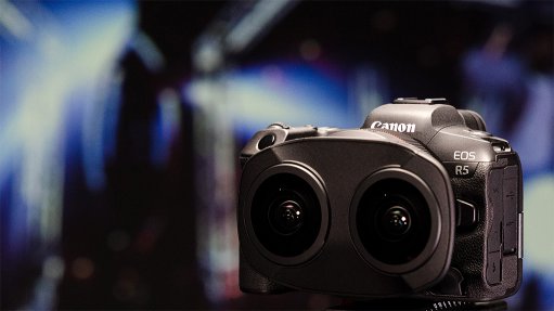 Image of Canon’s new EOS VR SYSTEM, which includes a new Canon RF 5.2mm F2.8L Dual Fisheye lens