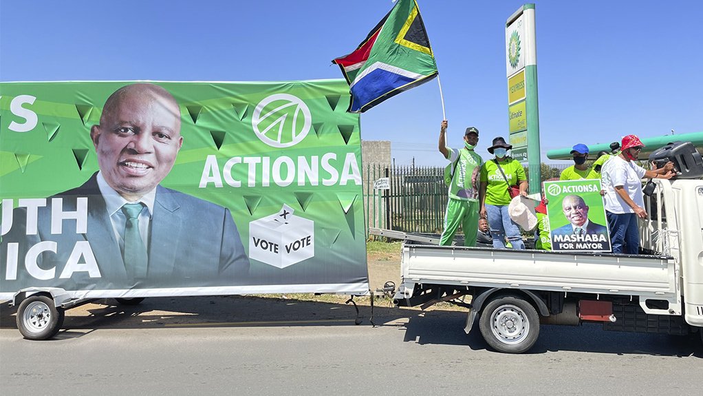 ActionSA supporters 