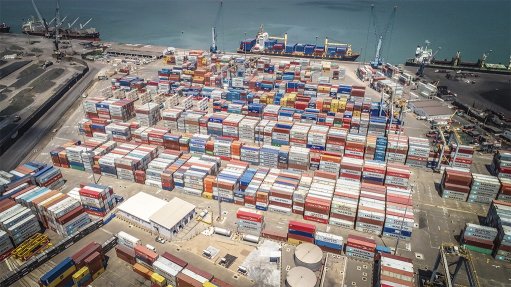 Image of the Maputo port