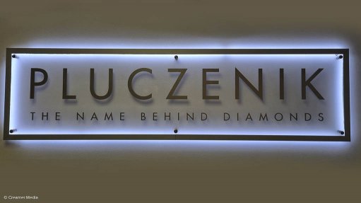 Pluczenik re-enters South African diamond cutting and polishing market with factory in Bedfordview