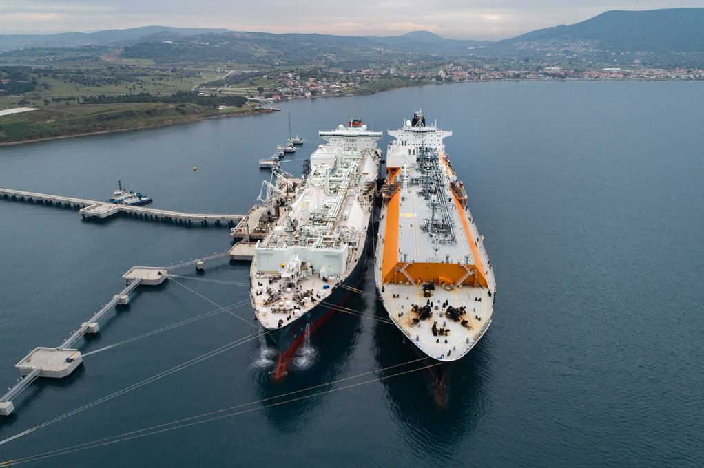 RFI envisages an FSRU, similar to the one pictured, for the Port of Ngqura, in the Eastern Cape