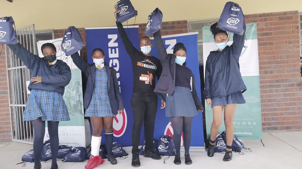 Engen and Caring4Girls visit Tsholomnqa High School in East London 