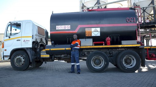 An image showing a BME used oil truck 