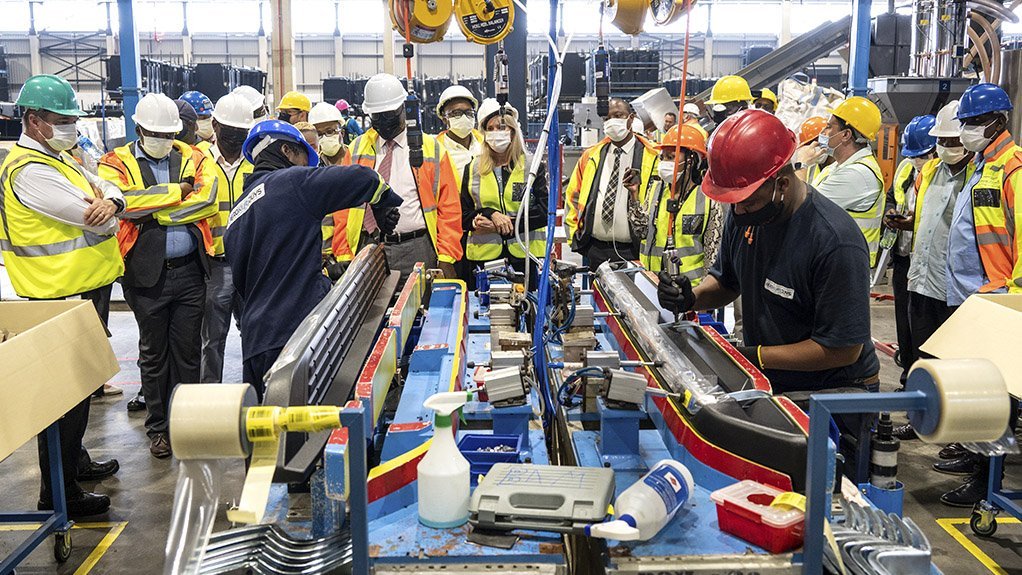 Alt description: 	An image of the inside of Ford's Silverton Assembly Plant at the Tshwane Automotive SEZ