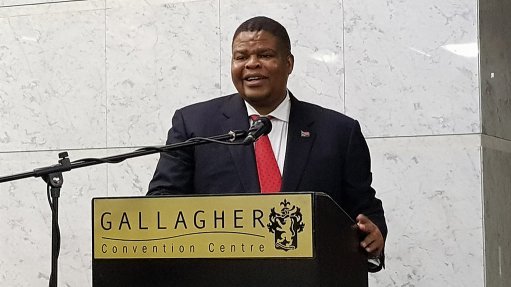 Deputy Minister Mahlobo sends a stern warning against illegal water use