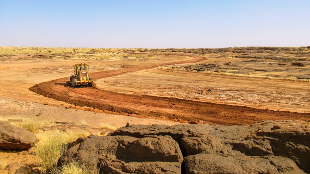 An image showing road construction in Niger