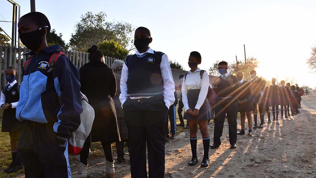 Image of school learners 