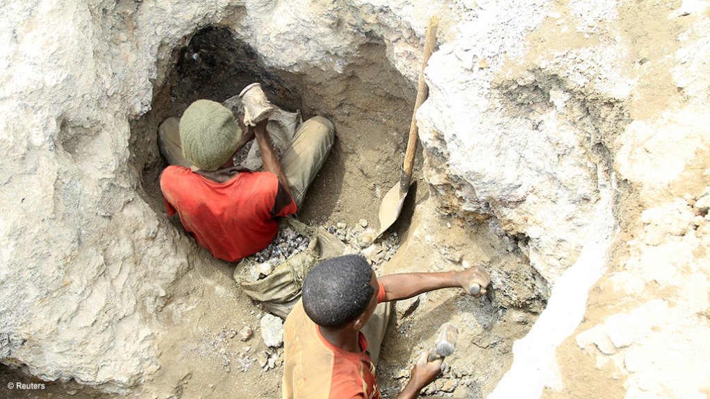 Artisanal miners at a cobalt mine-pit in Tulwizembe, Katanga province, DRC