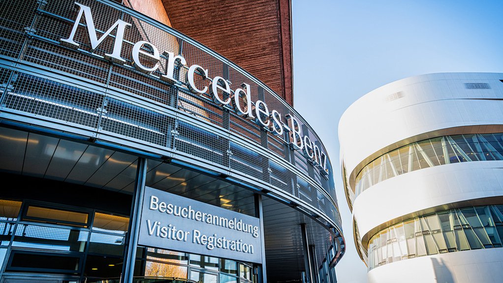 Image of the Mercedes-Benz name