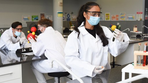 Image of student in laboratory to illustrate that IIE MSA has launched three new high-tech laboratories for engineering students