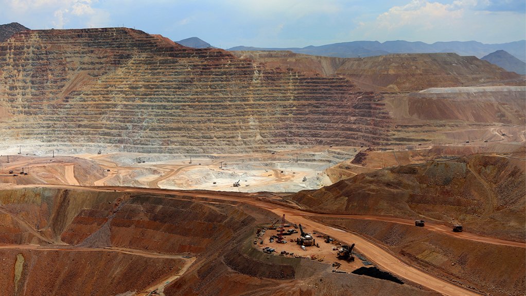 Image of an open pit mine in Arizona, the US