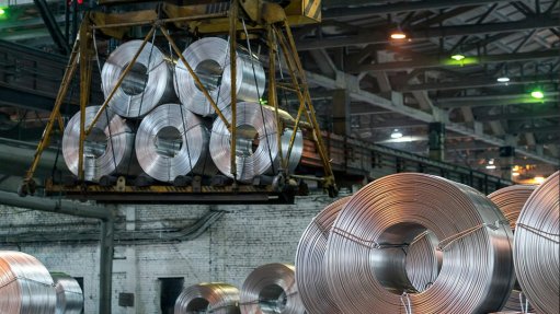 Aluminum rallies as Rusal halts shipments at key Ukrainian plant
