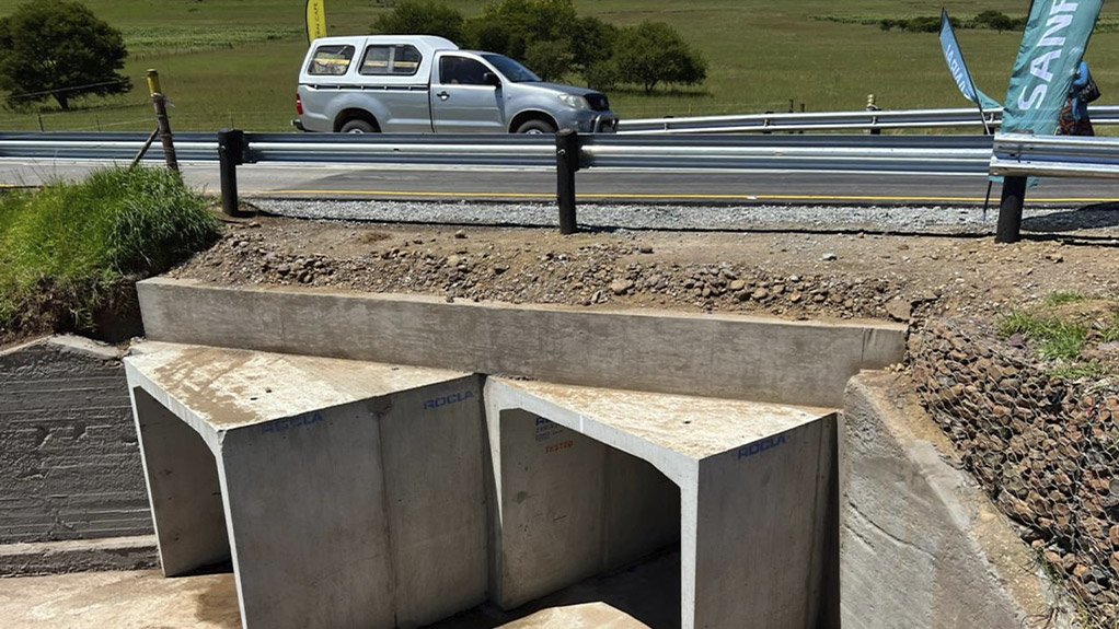 Rocla supplies culverts for road collapse in Eastern Cape 