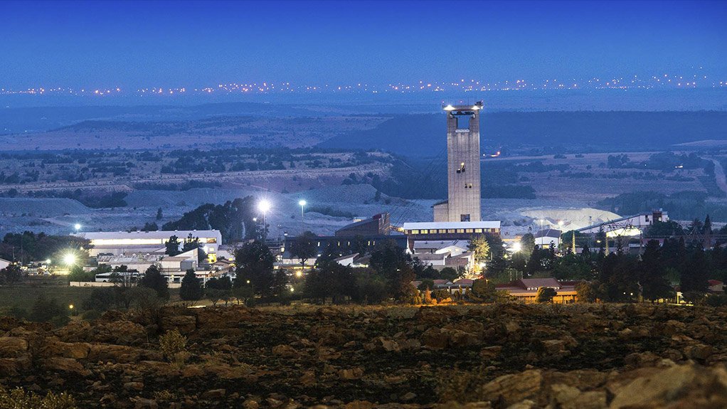 An image of the Kloof mine in South Africa