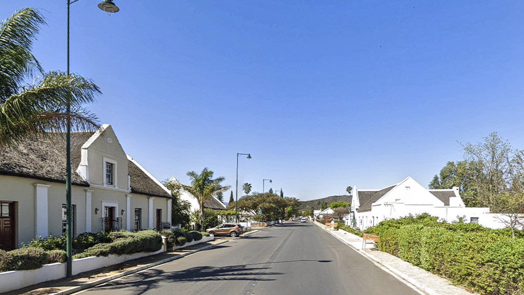 The ALBANY LED is the perfect streetlight for the picturesque town of Montagu