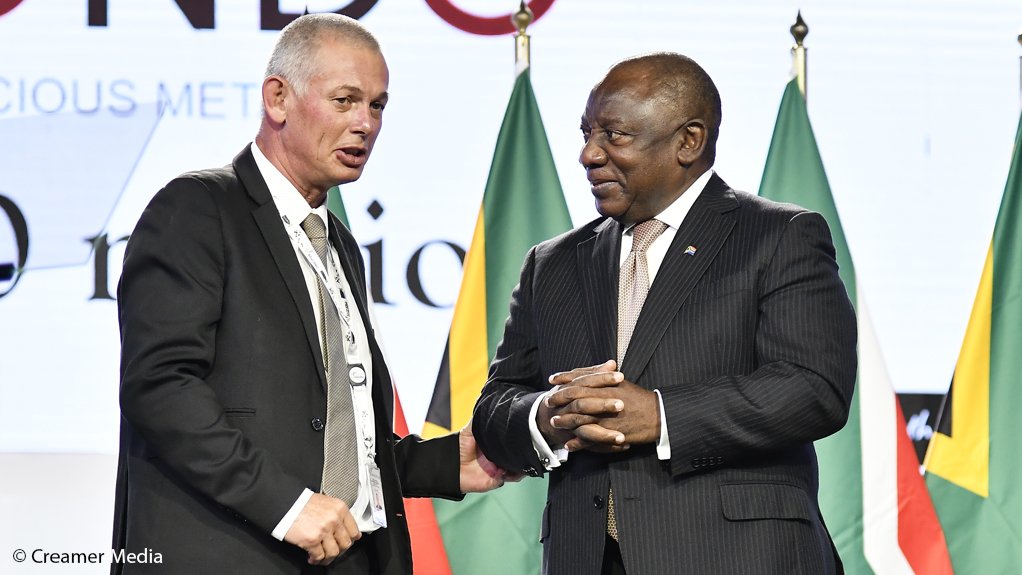 Implats CEO Nico Muller and President Cyril Ramaphosa at the investment conference