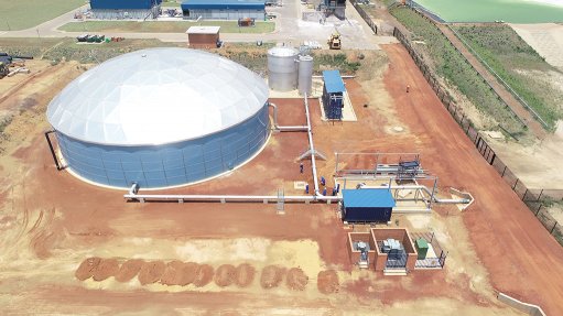 An image depicting the 8000 m³ portable water storage tank supplied and installed by Tanks Connected and commissioned for Glencore in Ogies, Mpumalanga