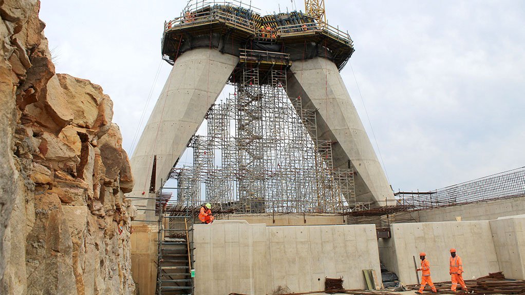 Image of construction at the Msikaba bridge project