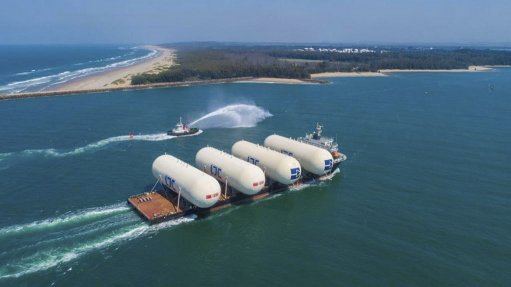 LPG tanks arrive on ship