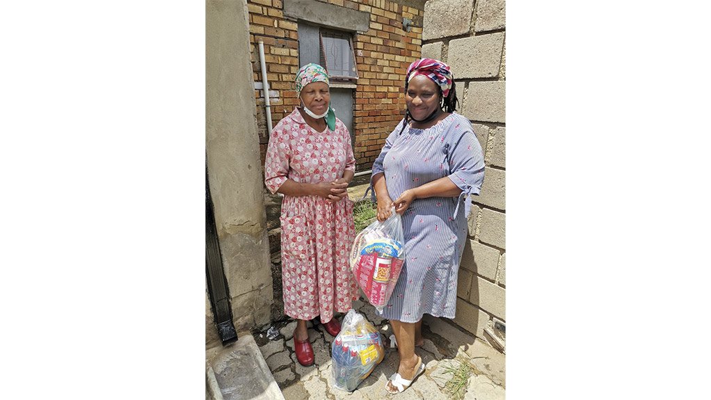 Engen’s Nkateko Mabale helps local NPO feed desperate Alex families 