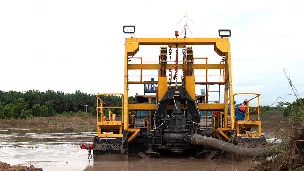 Pic of Weir Minerals Africa's Multiflo Mudflo pump in action
