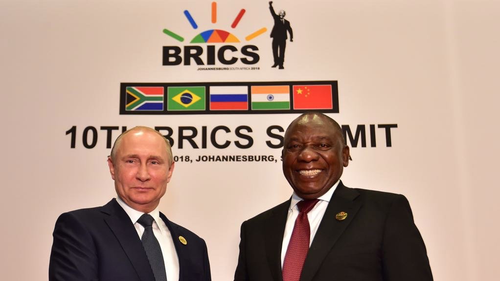 Image of Russian President Vladimir Putin with President Cyril Ramaphosa