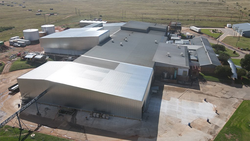 An image showing the expanded Supreme Chicken Tigane chicken production facility in Hartebeesfontein, North West