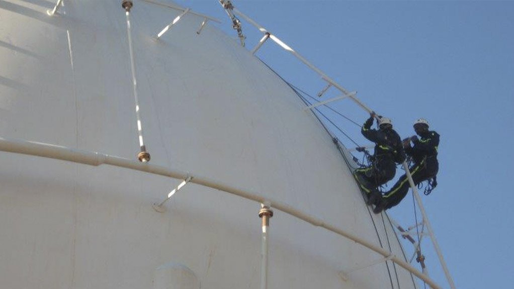 Skyriders makes easy work of E Cape gas sphere inspection project