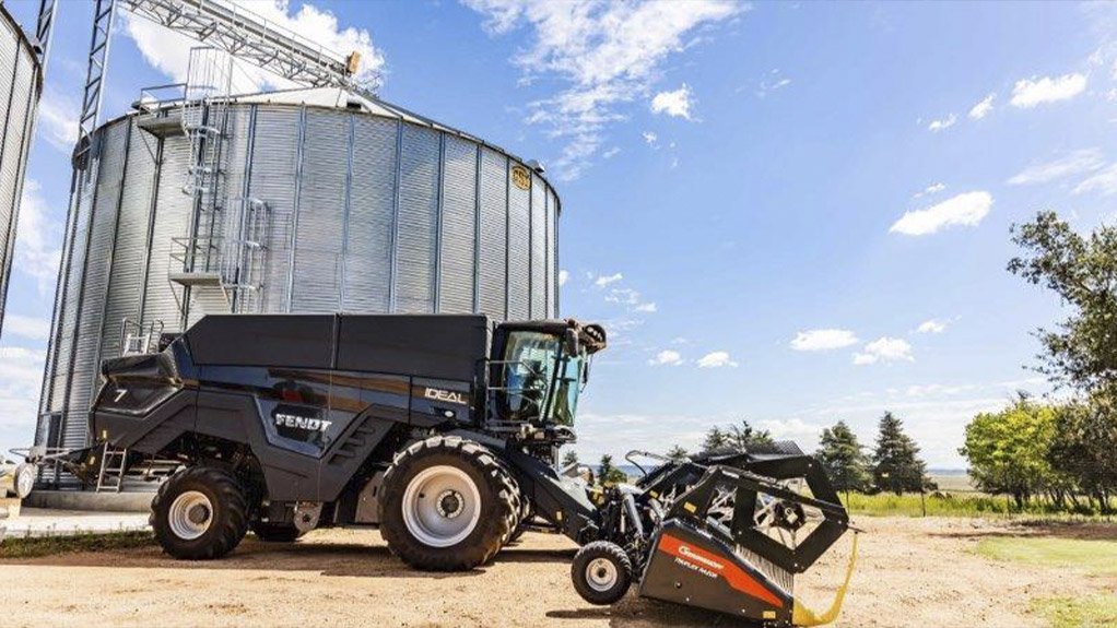 Well-known female farmer and Fendt make for an IDEAL combination in the Sasolburg district