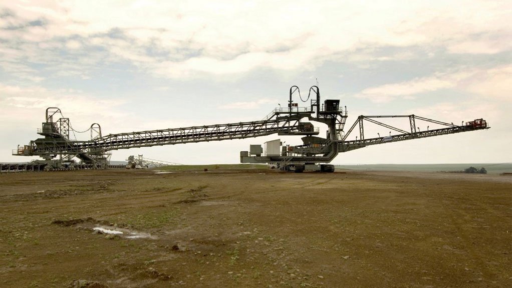  	OPENCAST MACHINERY thyssenkrupp is a manufacturer of crawler mounted spreaders.