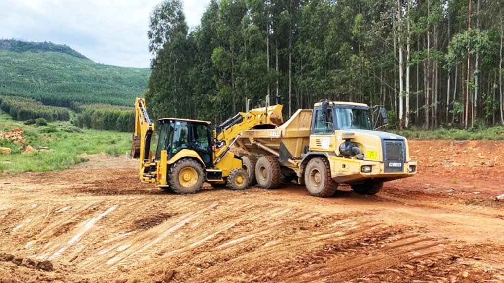 Mahlubi Transport and Plant Hire, South Africa, improved a range of fleet operations and saves 4 500 liters of fuel monthly after adopting a telematics solution