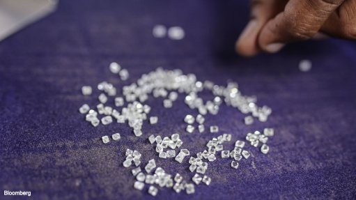 An image of diamonds at a market in India