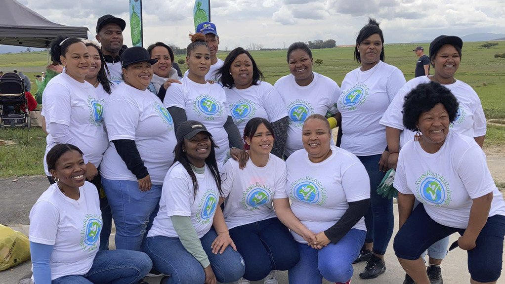 SA's vinyls industry steps up to support clean-up & recycle SA week 2022