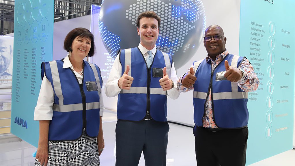 An image of Environment Minister Barbara Creecy, ALPLA CEO Philipp Lehner and Gauteng Premier Panyaza Lesufi
