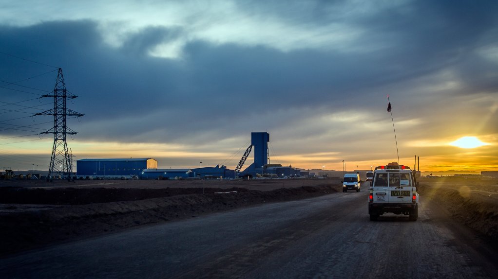 An image of a sunset at the Oyu Tolgoi mine