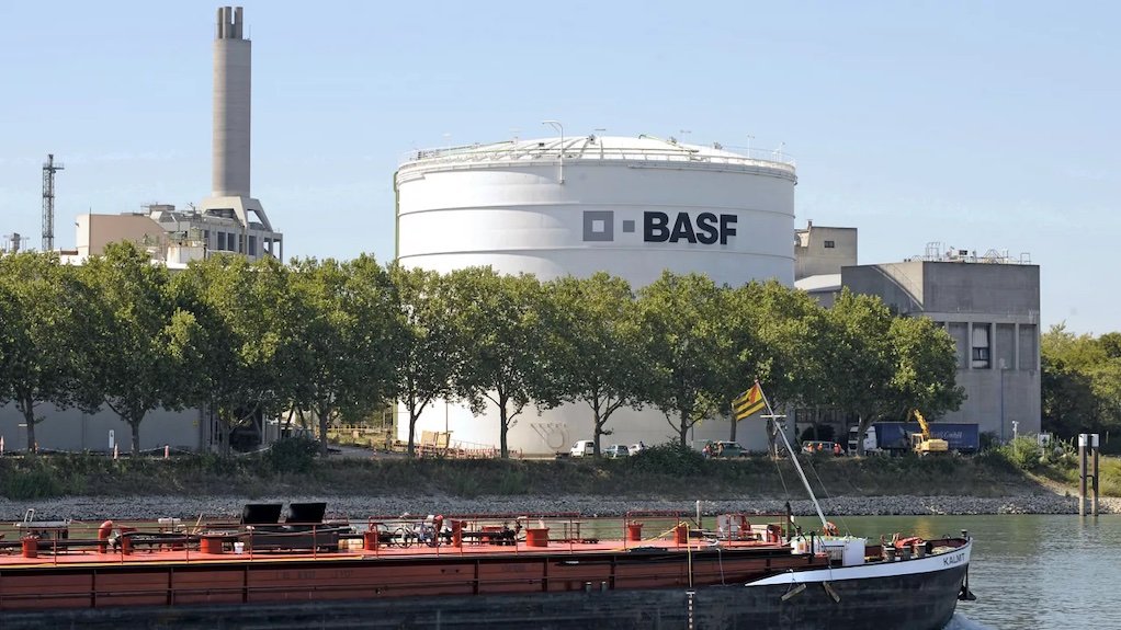 Image of ship and BSAF building