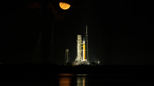 Artemis I on the launchpad at Launch Complex 39B