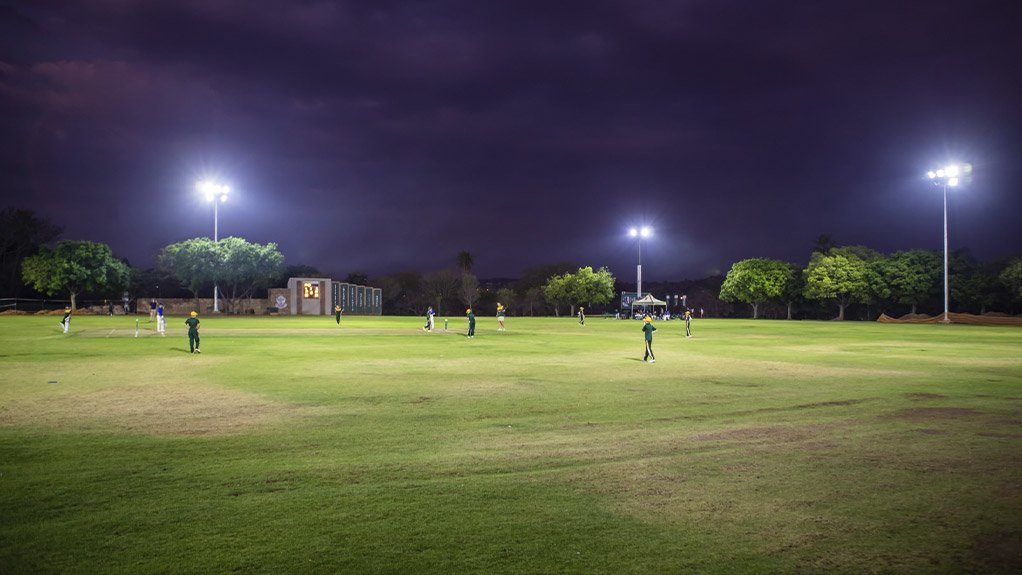 With the Schréder ITERRA lighting control system, it is easy to switch the sports field lighting on or off, or even to dim it