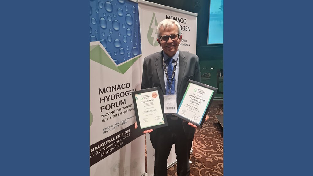 Corrie de Jager with certificates.
