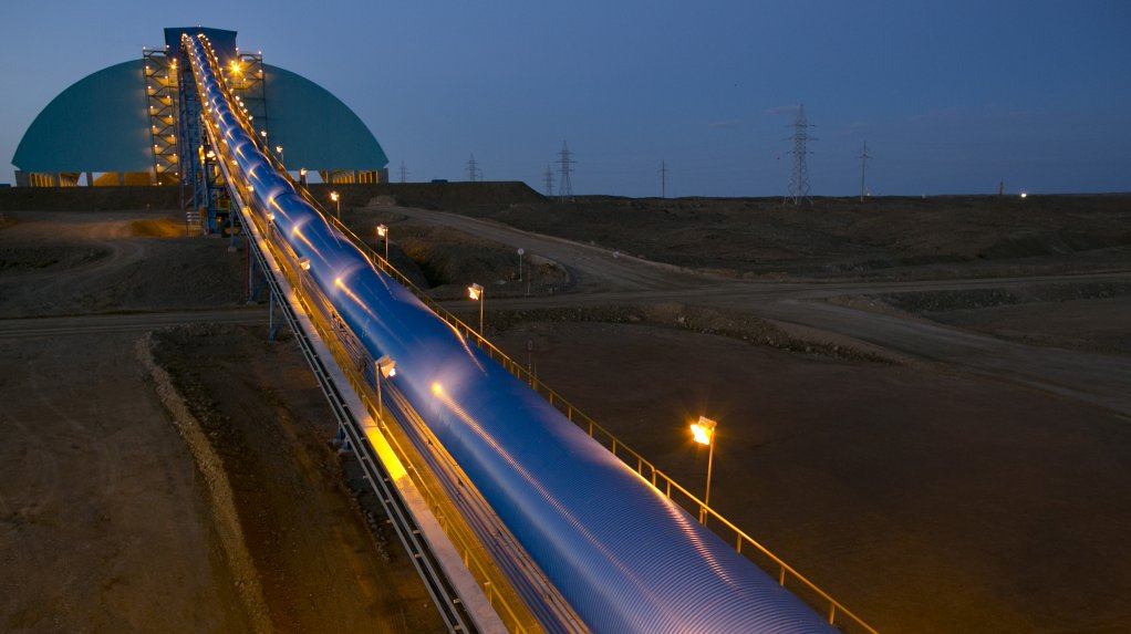 An image of a conveyor belt at the Oyu Tolgoi mine