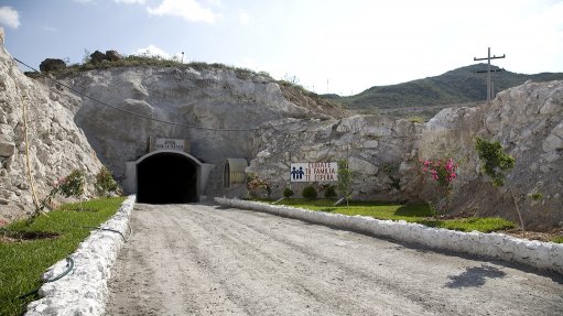 Image of the underground portal to the Platosa mine
