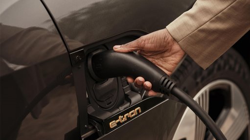 Image of an Audi e-tron charging