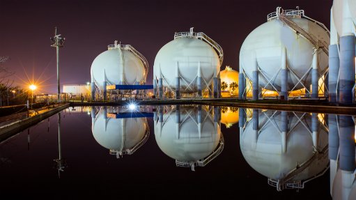 Image of LNG storage tanks