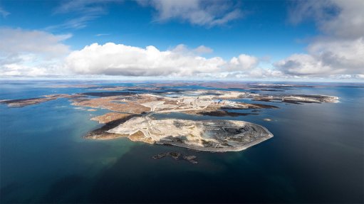Image shows aerial view of the Diavik mine