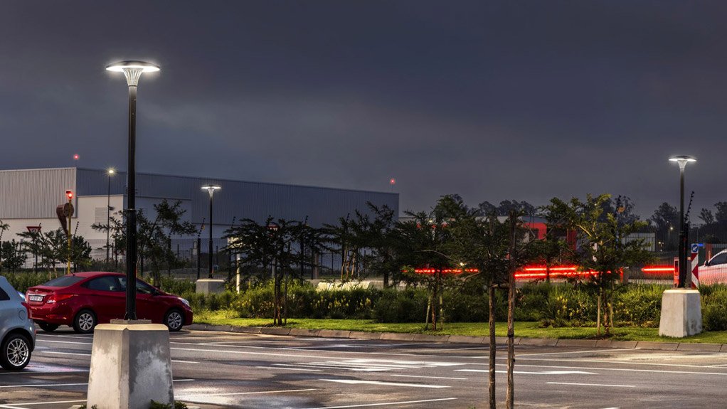KAZELLE LED post tops illuminate the parking area of the hospital